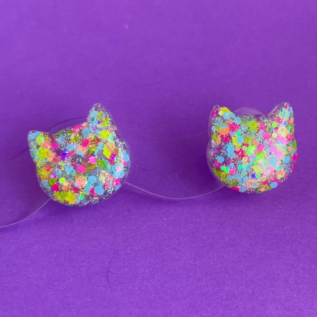 Chonky Cat Studs #1
